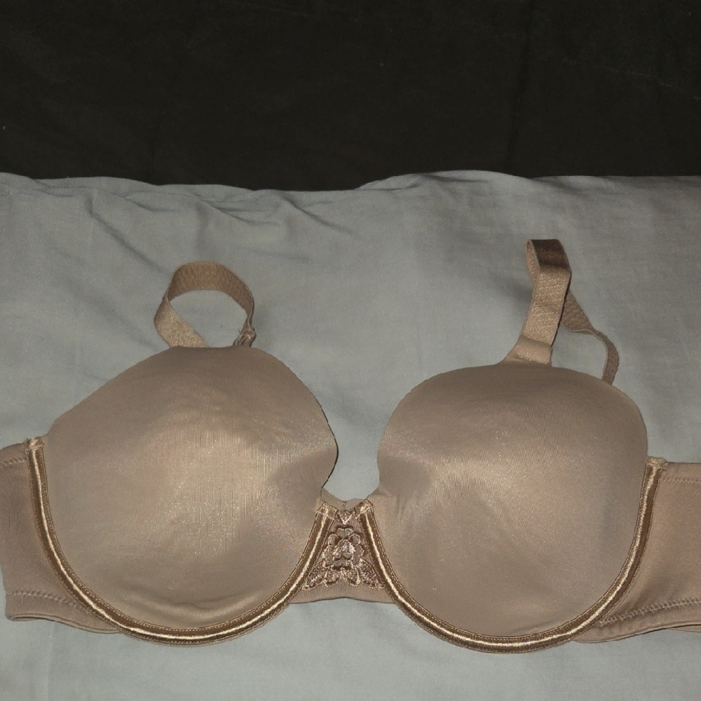 Vanity Fair Classic Beige Bra